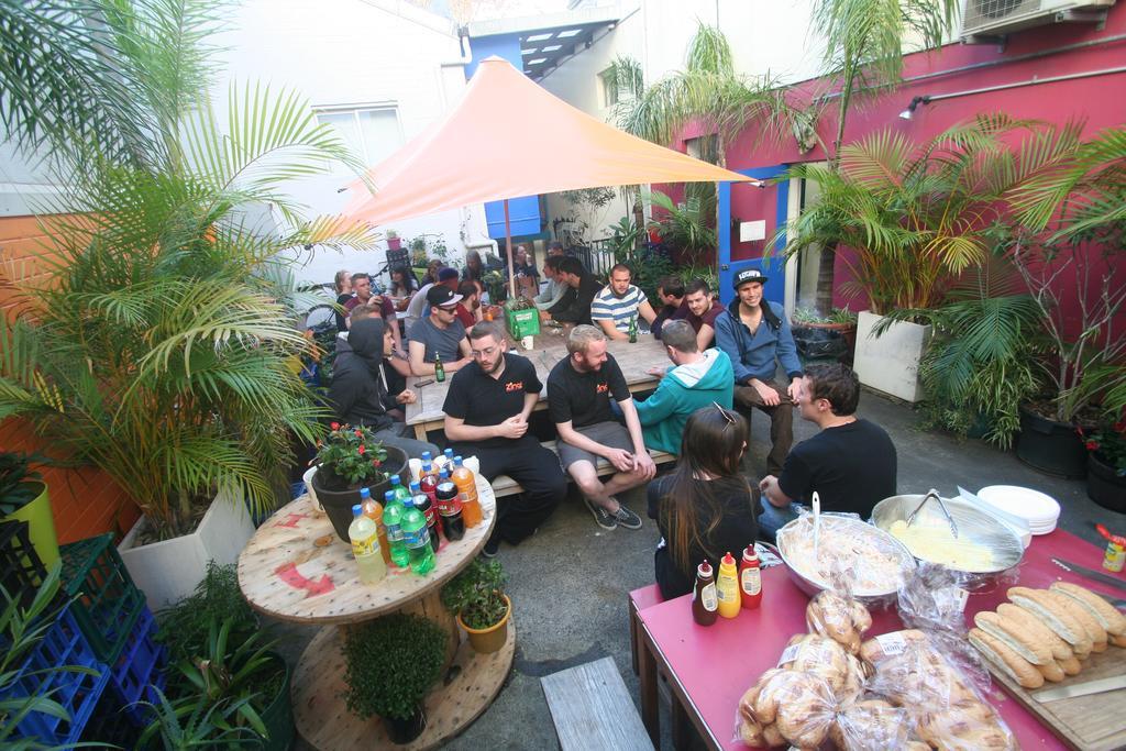 Zing Backpackers Hostel ซิดนีย์ ภายนอก รูปภาพ