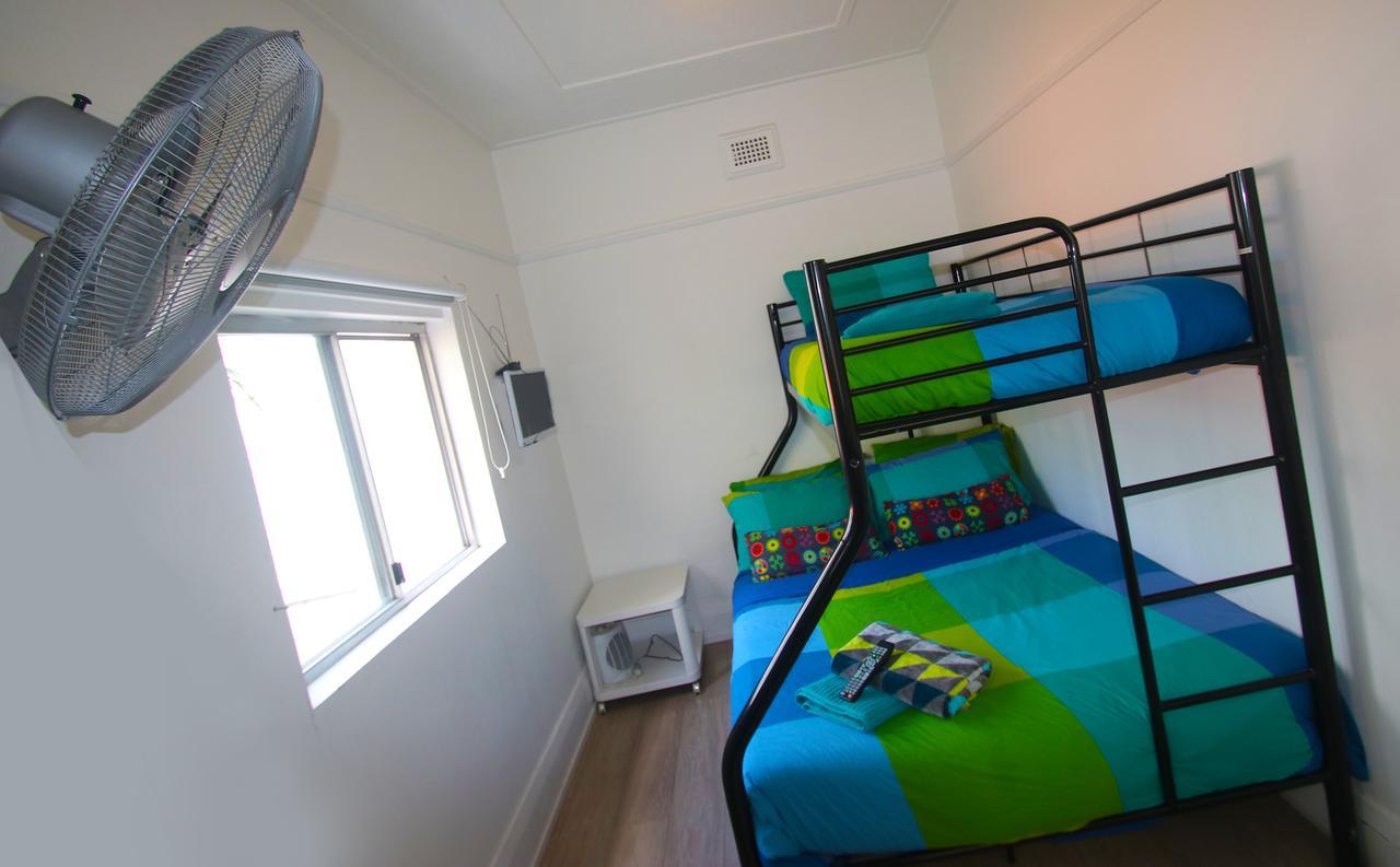 Zing Backpackers Hostel ซิดนีย์ ภายนอก รูปภาพ
